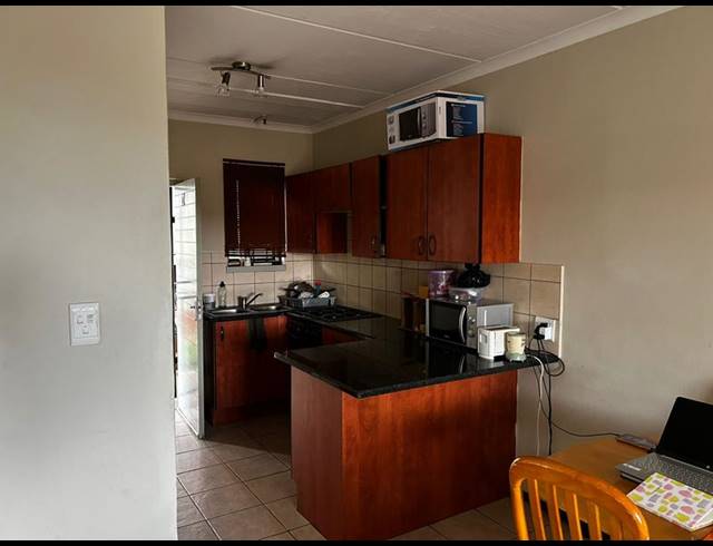 2 BEDROOM APARTMENT FOR SALE IN NOORDWYK